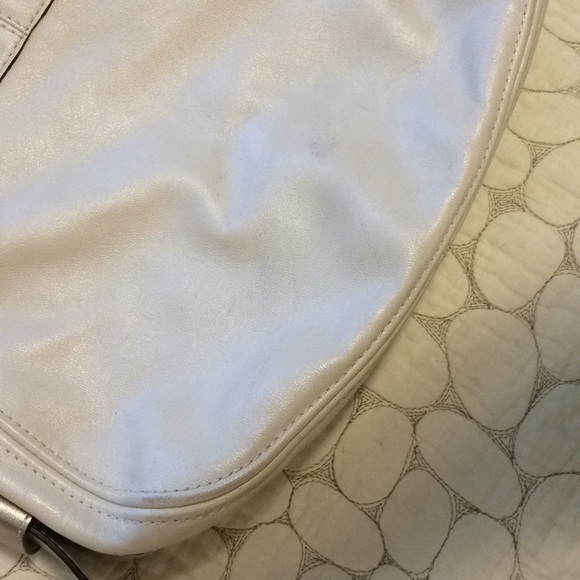 Coach cream leather with gold accent bag - Picture 8 of 8